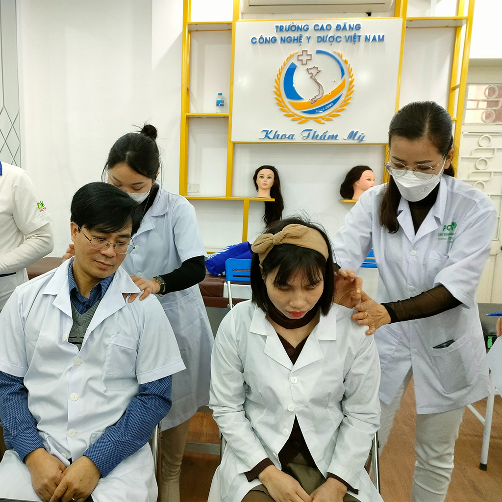 Xoa Bóp Bấm Huyệt – Vật Lý Trị Liệu